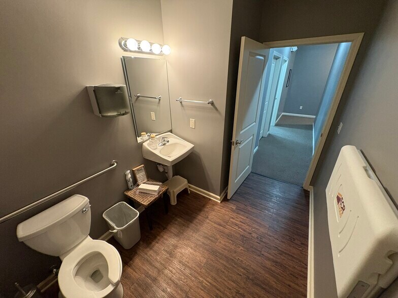 More Photos Of 10534-10536 Coldwater Rd, Fort Wayne Office For Lease