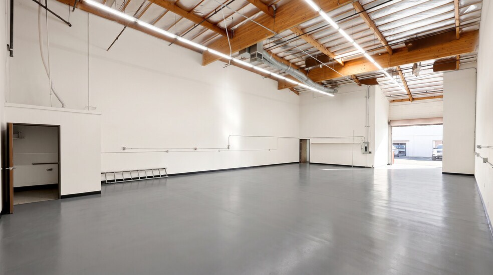 More Photos Of 1846 W 11th St, Upland Warehouse For Lease