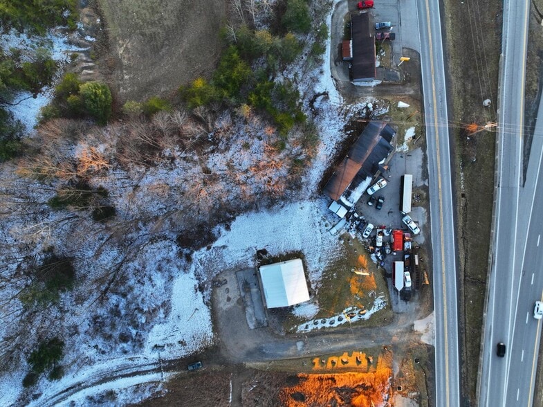 More Photos Of 178 Old Fayette rd, Oak Hill Showroom For Sale