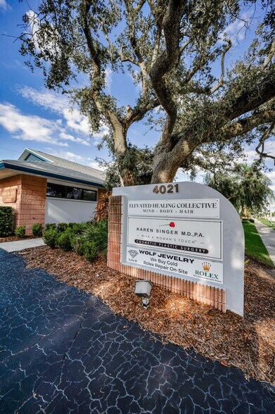More Photos Of 4021 Central Ave, Saint Petersburg Medical For Lease