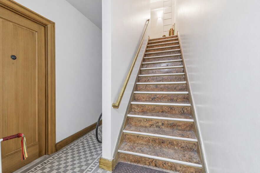 More Photos Of 1840 21st Dr, Astoria Apartments For Sale