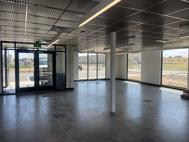 More Photos Of 8274 Raspberry Way, Longmont Service For Lease