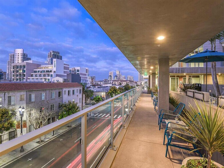 More Photos Of 1110 F St, San Diego Apartments For Lease