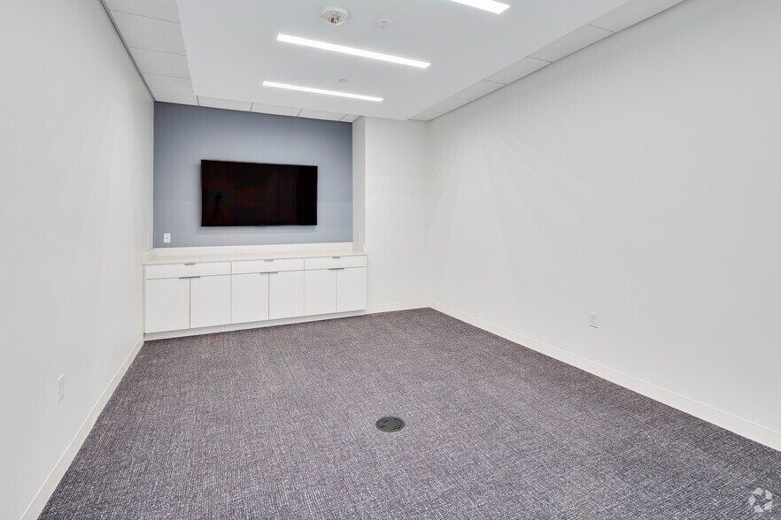 Photo of 7th Floor Ste 740