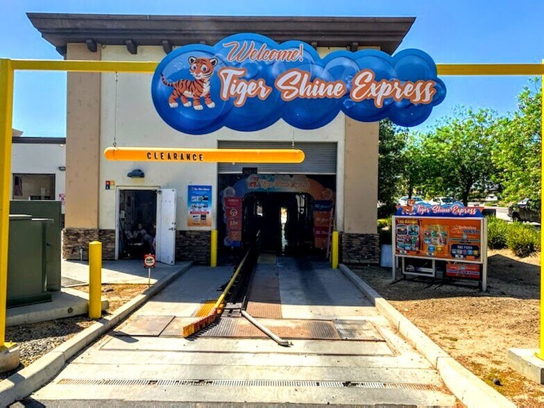 More Photos Of 32120 Clinton Keith Rd, Wildomar Auto Repair For Lease