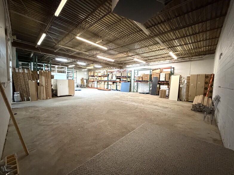More Photos Of 449 N Cameron St, Winchester Manufacturing For Lease