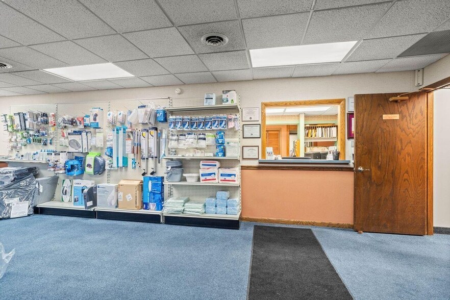 More Photos Of 502 Park Ave, Clearfield Medical For Sale