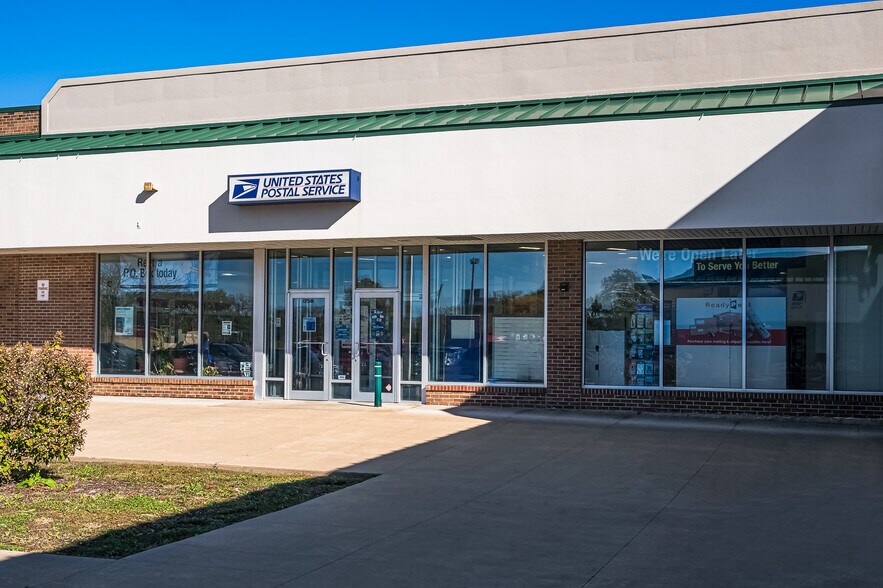 More Photos Of 17501-17559 S Kedzie Ave, Hazel Crest Unknown For Lease