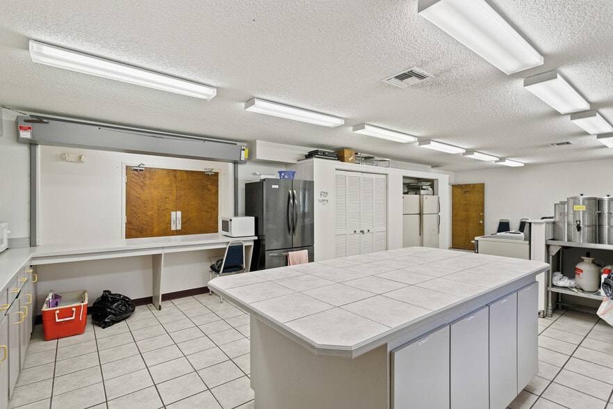 More Photos Of 3601 E Moody Blvd, Bunnell Religious Facility For Sale