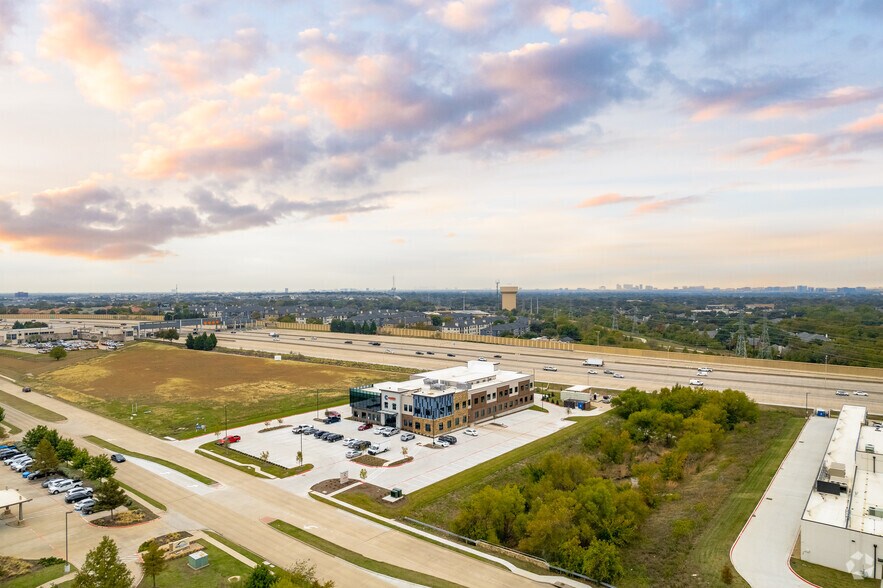 More Photos Of 4324 Mapleshade Ln, Plano Office For Lease
