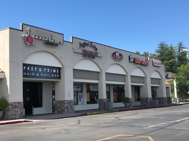 More Photos Of 351-499 W Mariposa Rd, Nogales Unknown For Lease