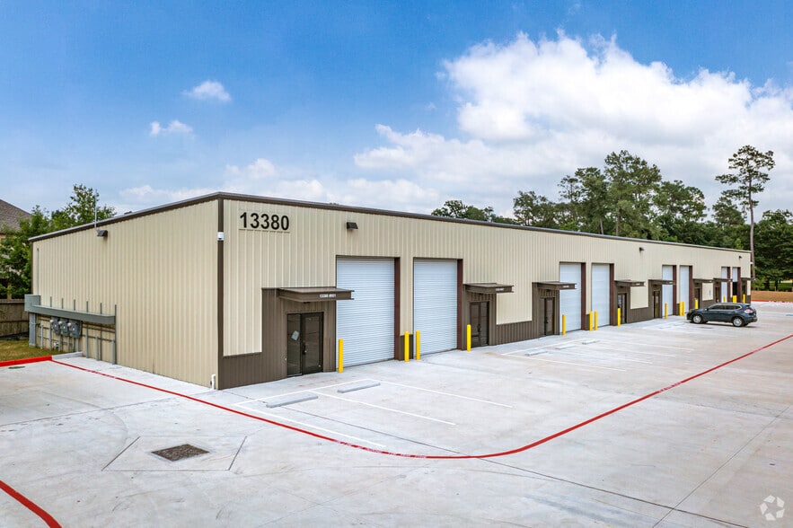 More Photos Of 13310-13380 Telge Rd, Cypress Unknown For Lease