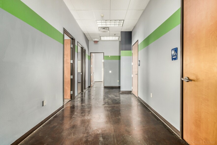 More Photos Of 5425 E Bell Rd, Scottsdale Medical For Lease