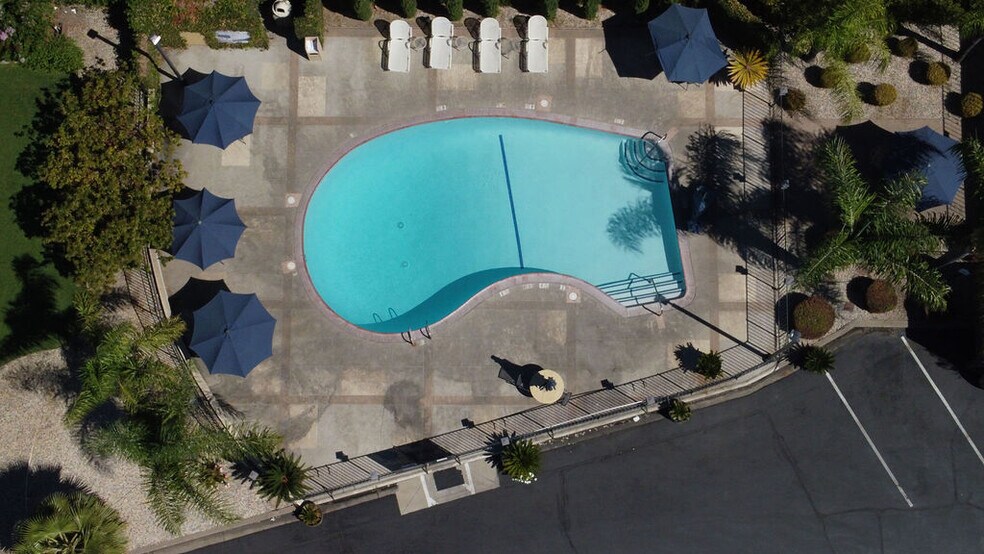 More Photos Of 710 S Cherokee Ln, Lodi Hospitality For Sale