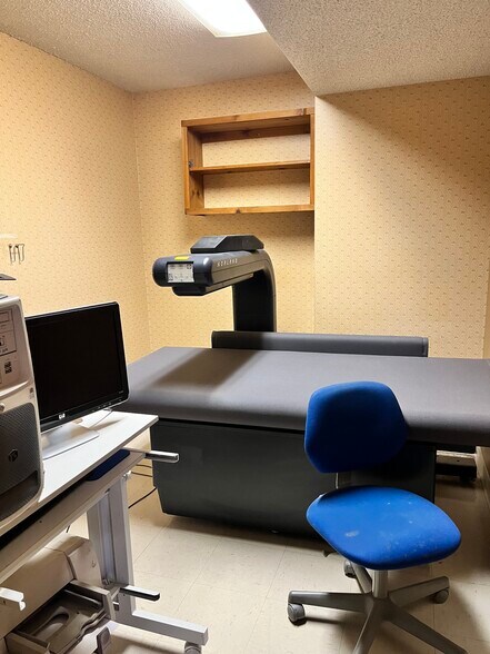 More Photos Of 100 Chickadee Ave, Middleton Office For Lease