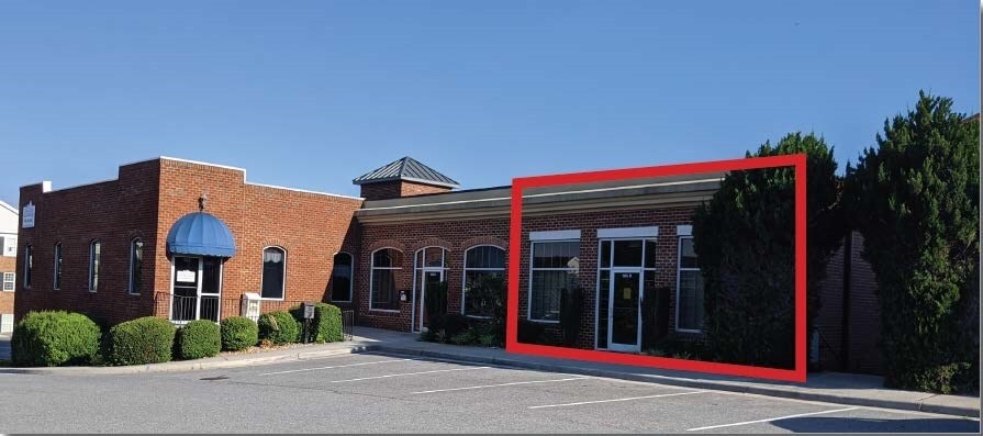 More Photos Of 103-105 Tradewynd Dr, Lynchburg Medical For Sale