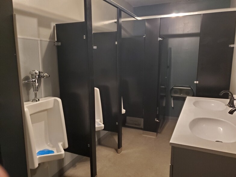 More Photos Of 4350 US Highway 322, Jamestown Restaurant For Sale