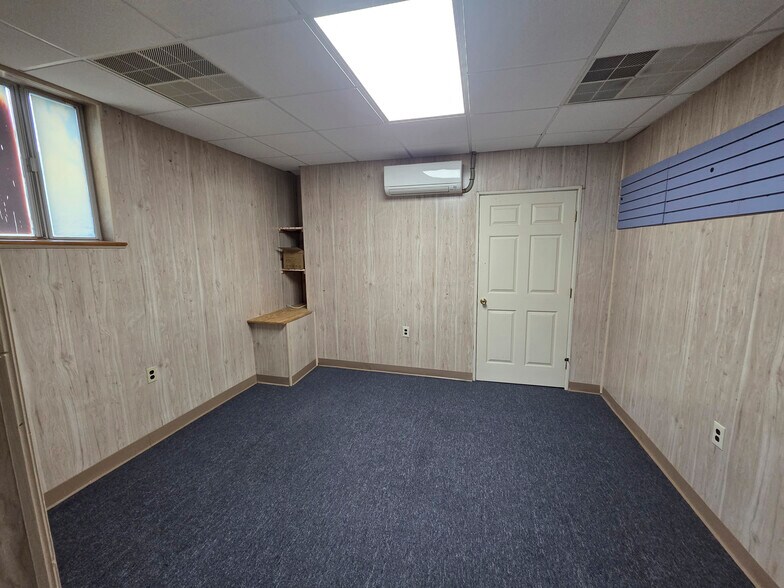 More Photos Of 1709 Philadelphia Pike, Wilmington Freestanding For Lease