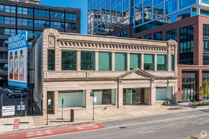 More Photos Of 210-216 W Chicago Ave, Chicago Loft Creative Space For Lease
