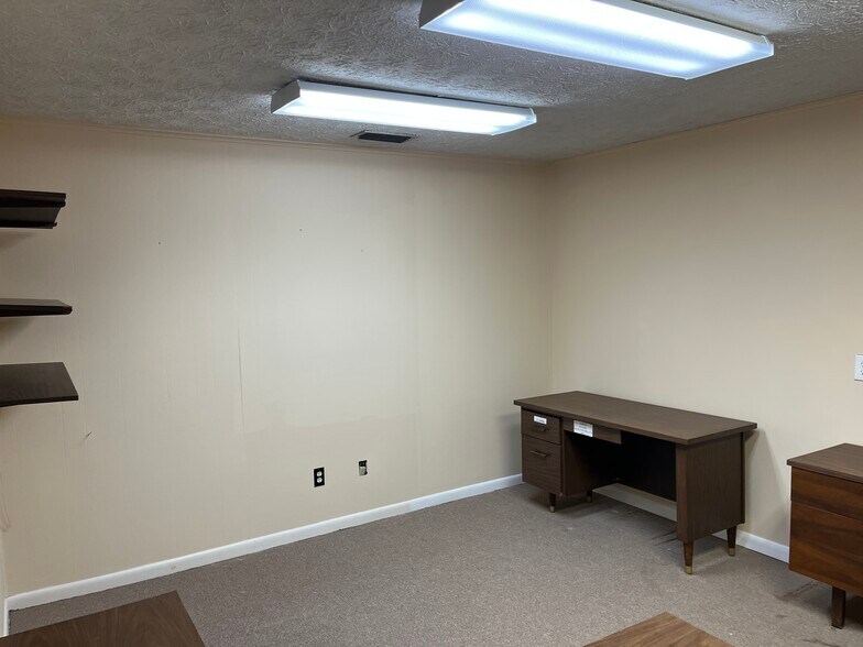 More Photos Of 5807 Macy Ave, Jacksonville Office For Sale