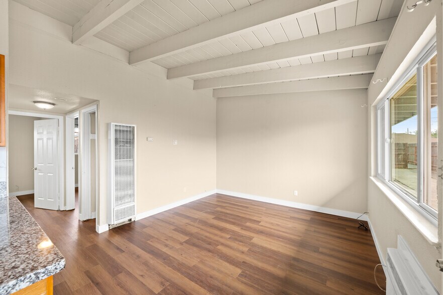 More Photos Of 2605 Albatross Way, Sacramento Apartments For Sale