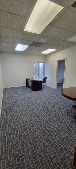 More Photos Of 291 Herbertsville Rd, Brick Office For Lease