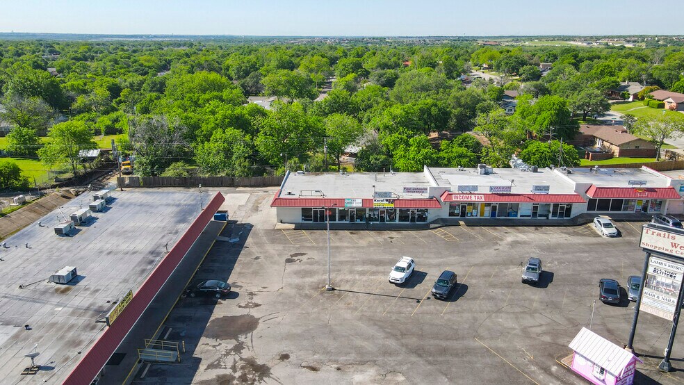 More Photos Of 3421 Cimmaron Trl, Fort Worth General Retail For Lease