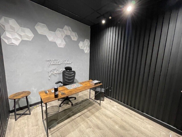 More Photos Of 3117 12th St, Astoria Storefront Retail Residential For Lease