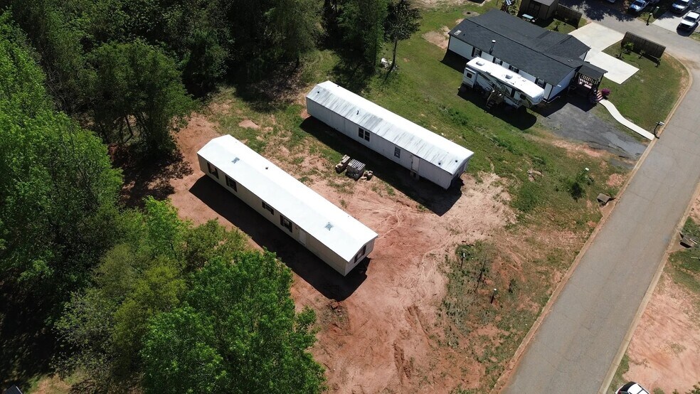 More Photos Of 106 Cool Springs Drive dr, Anderson Multifamily For Sale