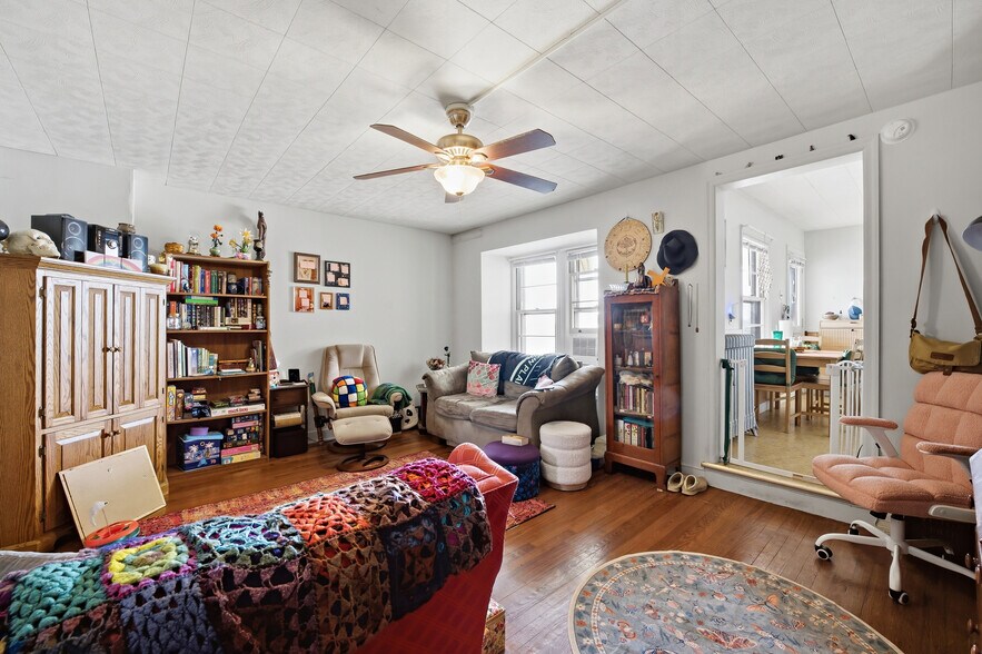 More Photos Of , Kutztown Unknown For Sale