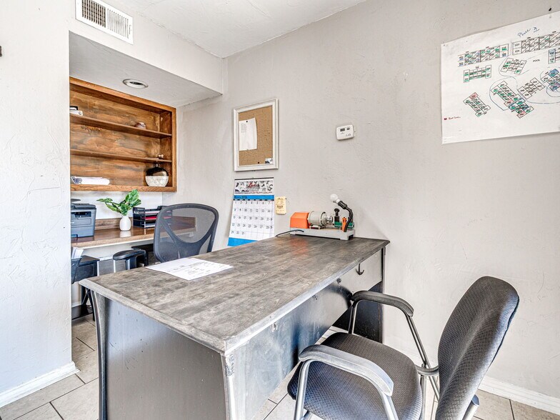 More Photos Of 7404 Lyrewood Ln, Oklahoma City Apartments For Sale