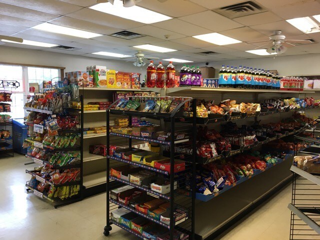 More Photos Of 541 University Pkwy, University Park Convenience Store For Sale