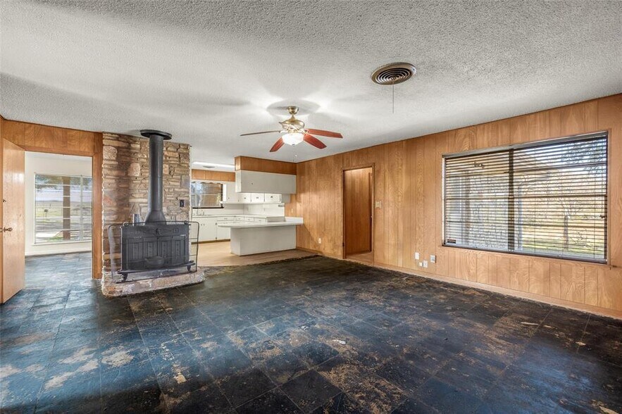 More Photos Of 24503 Ranch Road 12, Dripping Springs Office For Sale