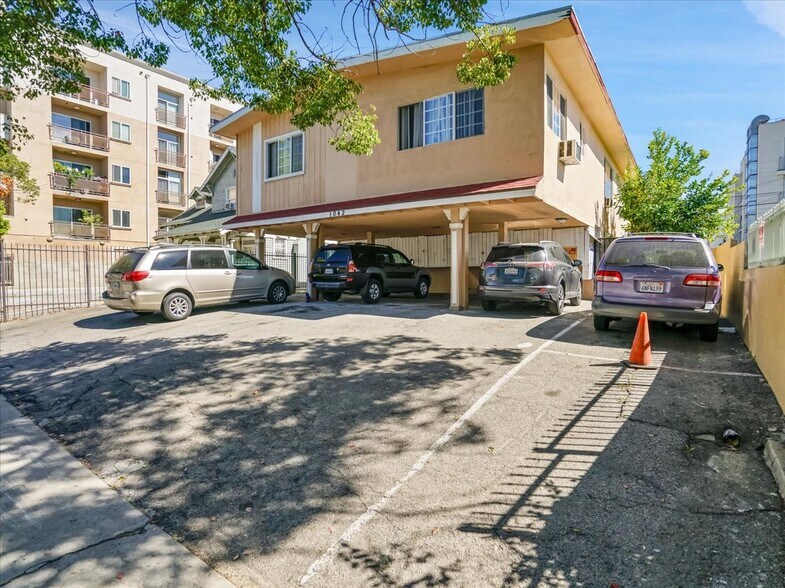 More Photos Of 1042 S Oxford Ave, Los Angeles Apartments For Sale