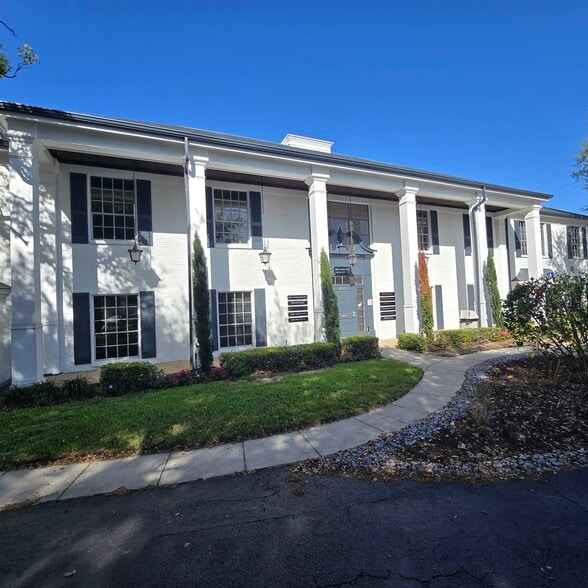 More Photos Of 2401 W Bay, Largo Unknown For Lease