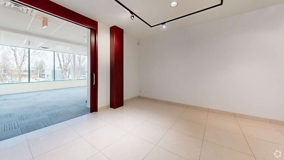 More Photos Of 13351 Commerce Pky, Richmond Office For Lease