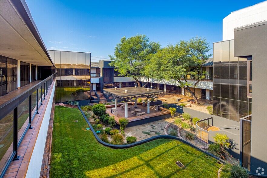 More Photos Of 1771 E Flamingo Rd, Las Vegas Unknown For Lease