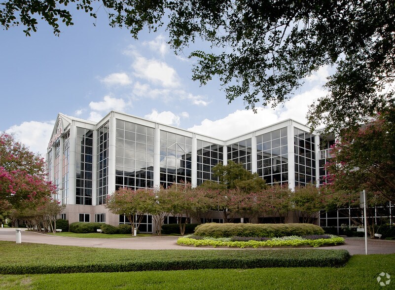 More Photos Of 8303 N Mopac Expy, Austin Office For Lease
