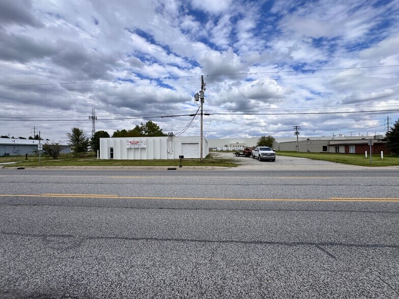 More Photos Of 201 Farabee Dr S, Lafayette Warehouse For Lease