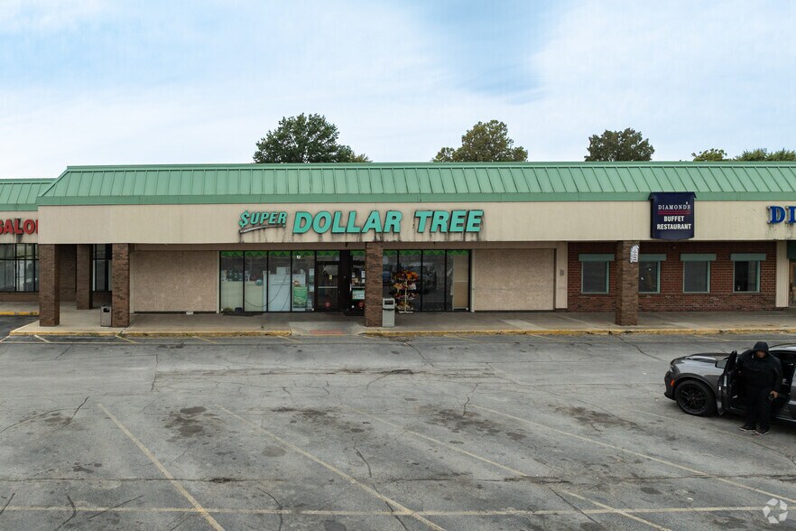 More Photos Of 2301-2585 S MacArthur Blvd, Springfield General Retail For Sale