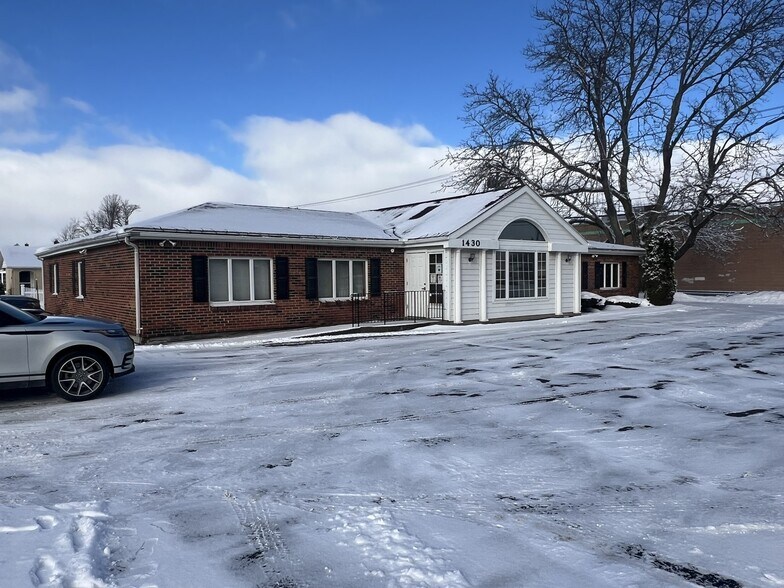 Primary Photo Of 1430 Colvin Blvd, Buffalo Office For Sale