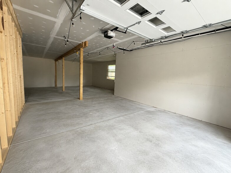 More Photos Of 6275 State Highway 30, Indian Lake Flex For Sale