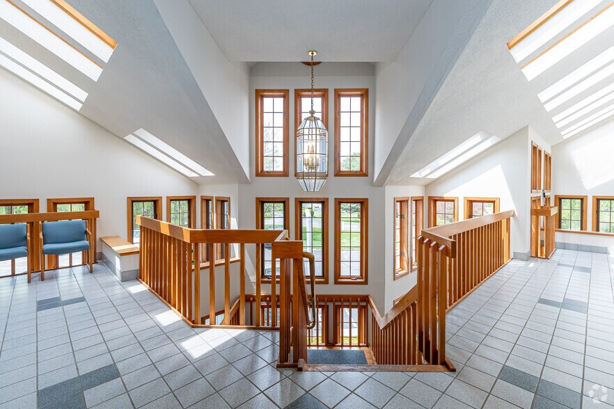 More Photos Of 384 Merrow Rd, Tolland Medical For Lease