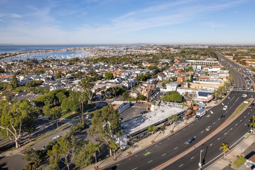 More Photos Of 2515 E Coast Hwy, Corona del Mar Storefront Retail Office For Lease