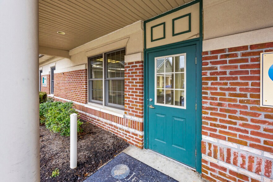 More Photos Of 314 Chris Gaupp Dr, Galloway Medical For Lease