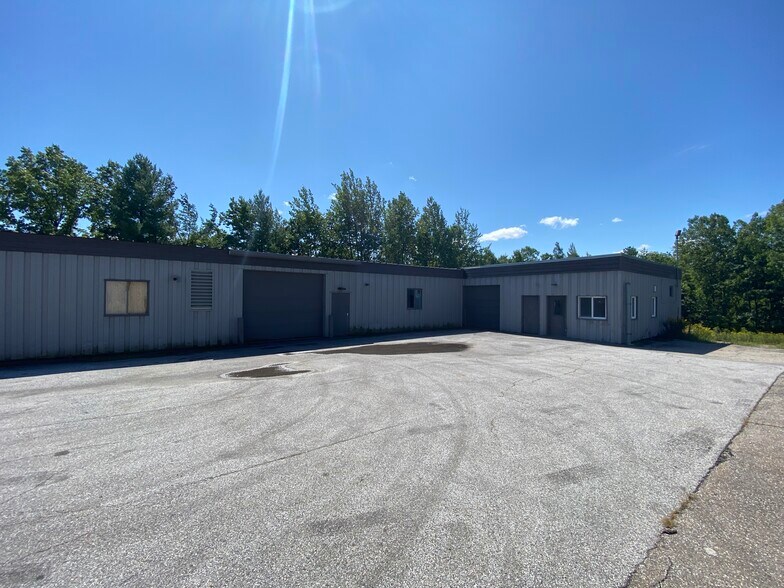 More Photos Of 112 Squires Rd, North Clarendon Auto Dealership For Sale