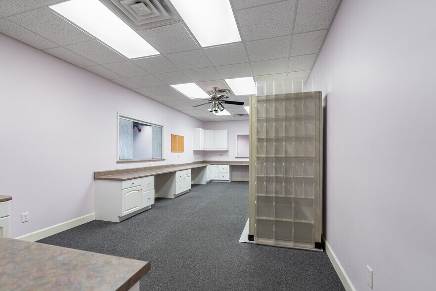 More Photos Of 43 Office Park Dr, Jacksonville Medical For Lease