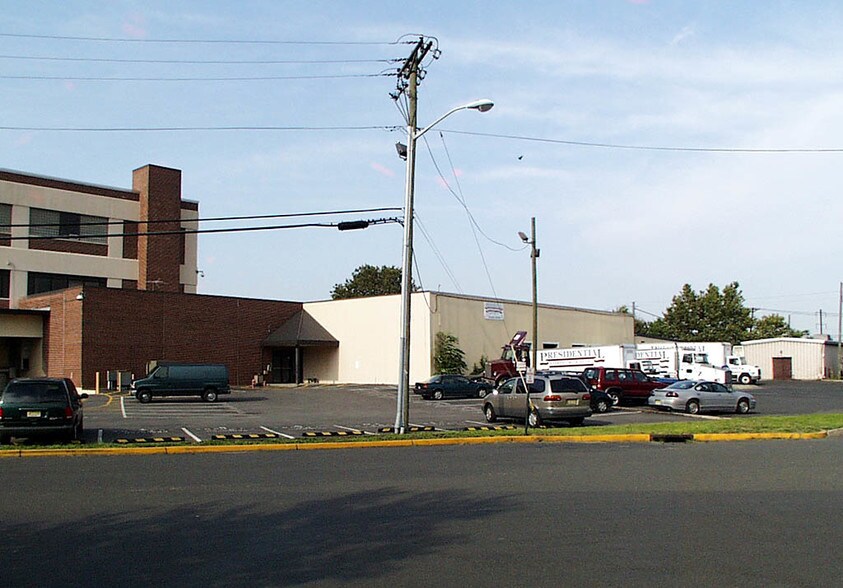 More Photos Of 610-620 Frelinghuysen Ave, Newark Warehouse For Lease