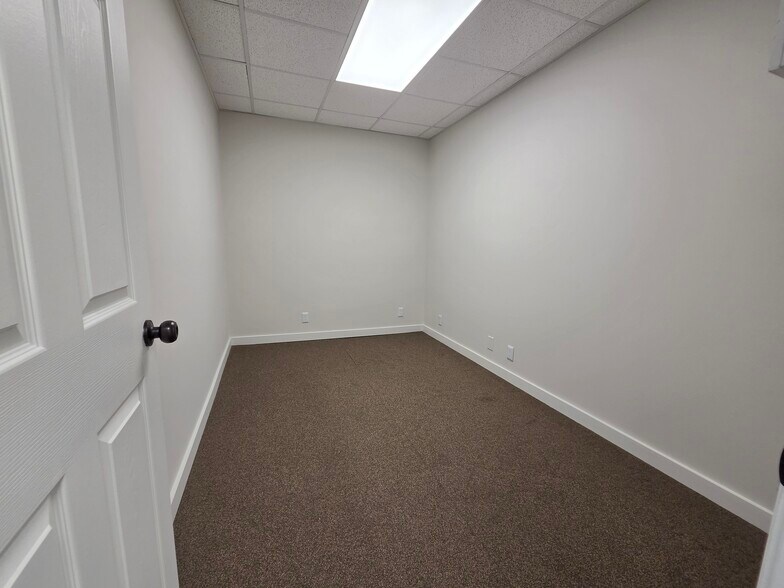 More Photos Of 701 West Ave, Ocean City Medical For Lease
