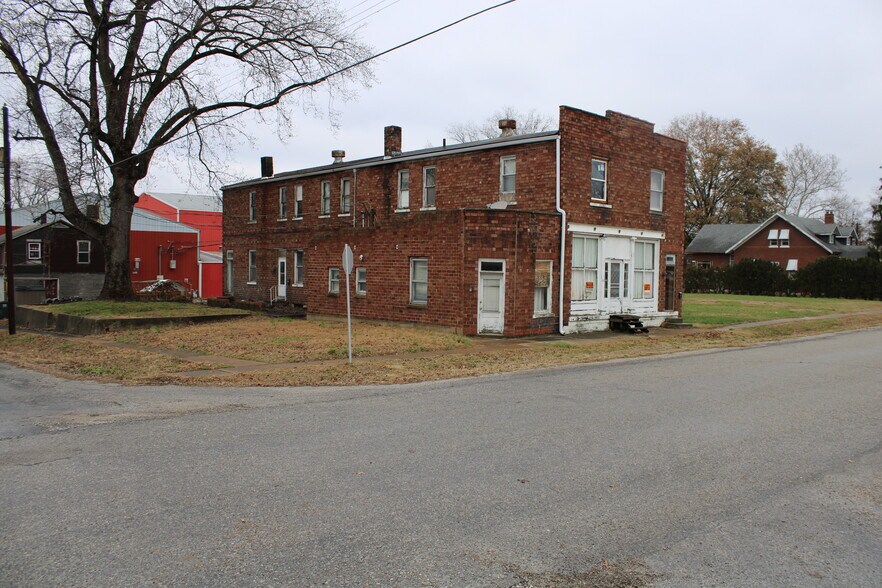 More Photos Of 311 Saint Clair St, New Athens Apartments For Sale